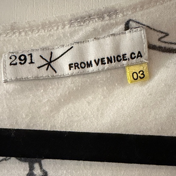 Top - Picture 2 of 9